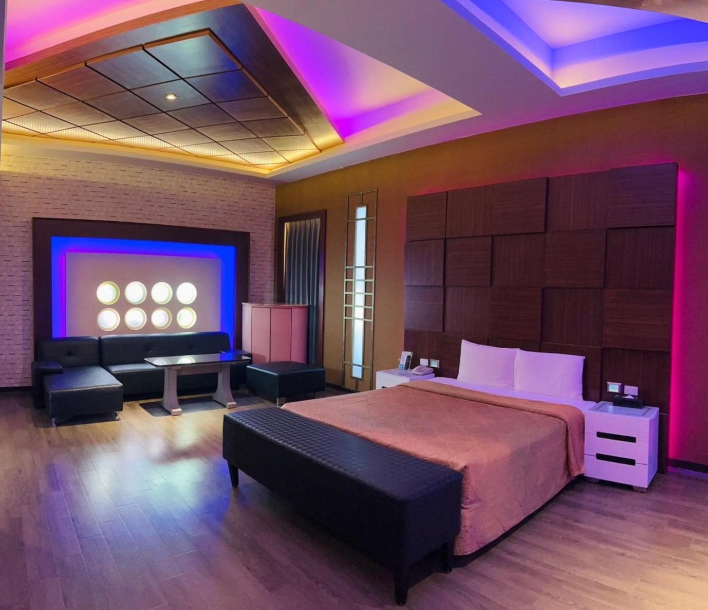 Wei Feng Exquisite Motel Pintung Branch Pingtung 외부 사진